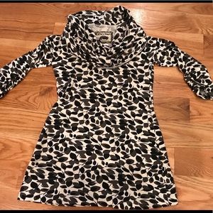 Effie’s heart cowl neck pocket tunic